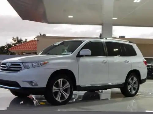 Toyota Highlander Limited 2011