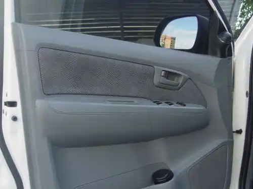 Toyota Hilux  2011