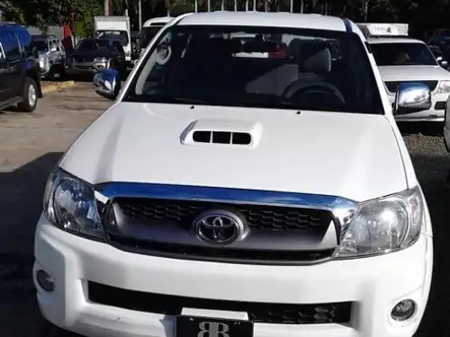 Toyota Hilux  2011