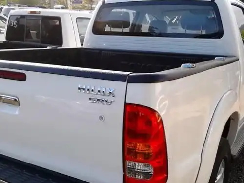 Toyota Hilux  2011