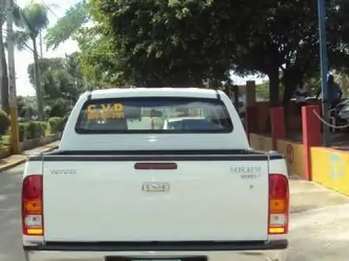 Toyota Hilux  2011