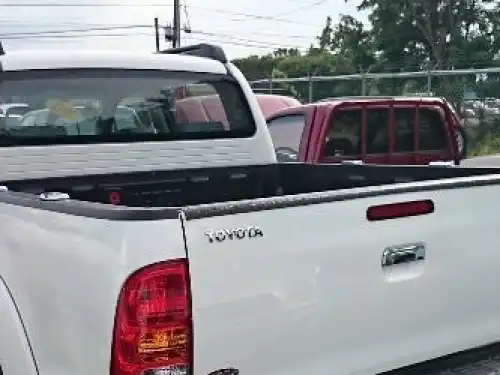 Toyota Hilux  2011