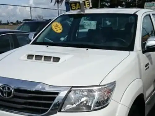 Toyota Hilux  2012