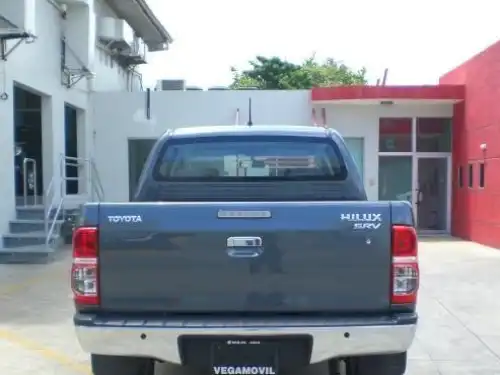 Toyota Hilux  2015