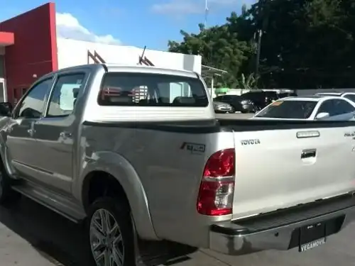 Toyota Hilux  2015