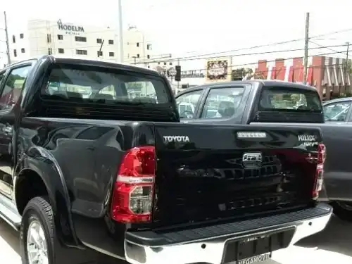 Toyota Hilux  2015