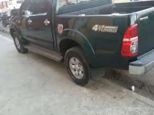 Toyota Hilux 2006 4x4 Full