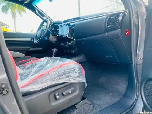 Toyota Hilux 2022 europea precio negociable 