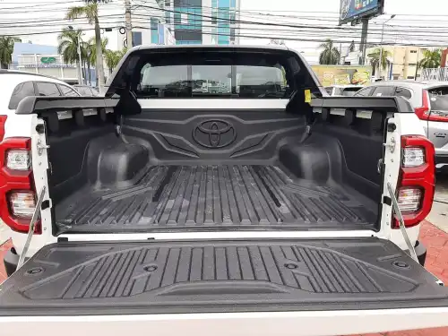 Toyota Hilux 2024 GR Sport Excelentes condicionesFinanciamiento Dispo