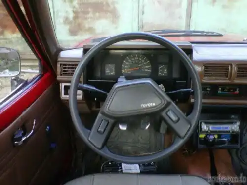 Toyota Hilux 86 Buena Condiciones $130 Negociable