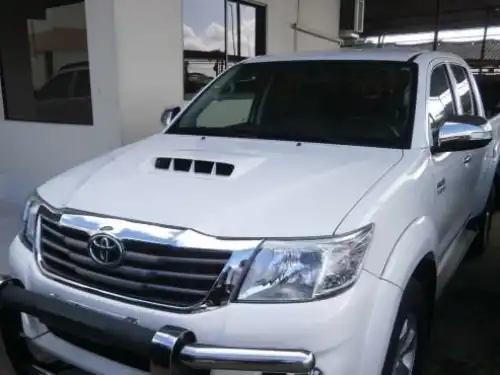 Toyota Hilux Limited 2013
