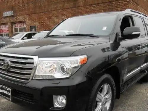 Toyota Land Cruiser  2013