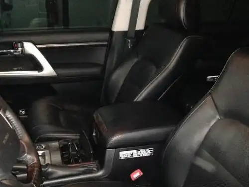 Toyota Land Cruiser  2013