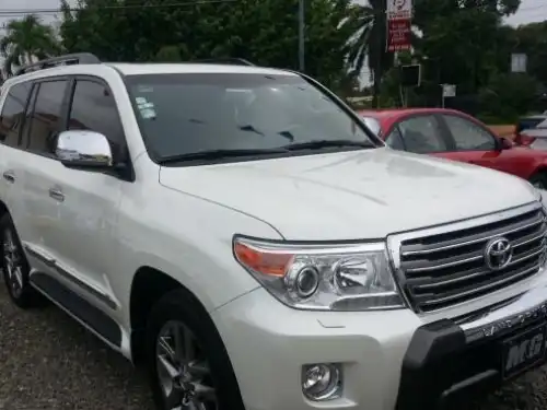 Toyota Land Cruiser  2013