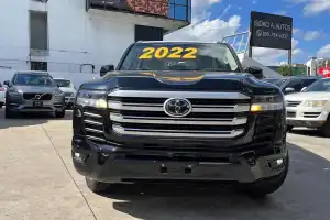 Toyota Land Cruiser 300 2022