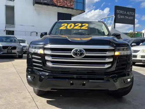 Toyota Land Cruiser 300 2022