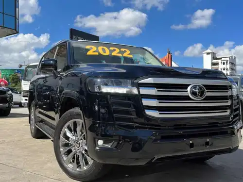Toyota Land Cruiser 300 2022