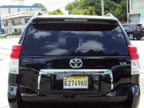 Toyota Land Cruiser Prado  2012