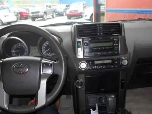 Toyota Land Cruiser Prado TX 2011