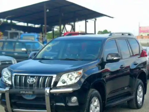 Toyota Land Cruiser Prado TX 2011