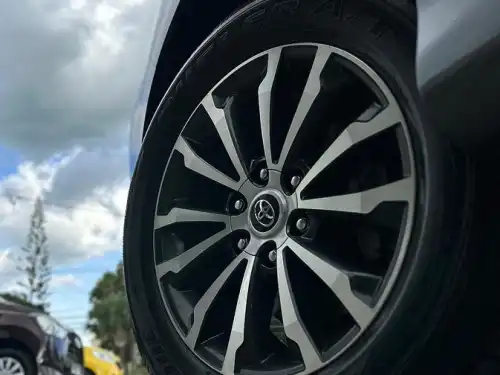 Toyota Land Cruiser Prado VXL 2022