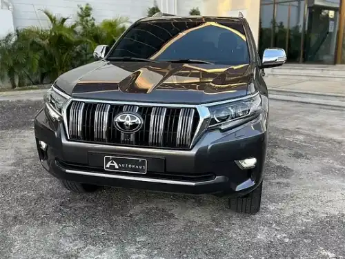 Toyota Land Cruiser Prado VXL 2022