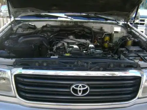 Toyota Land Cruiser VX 1999