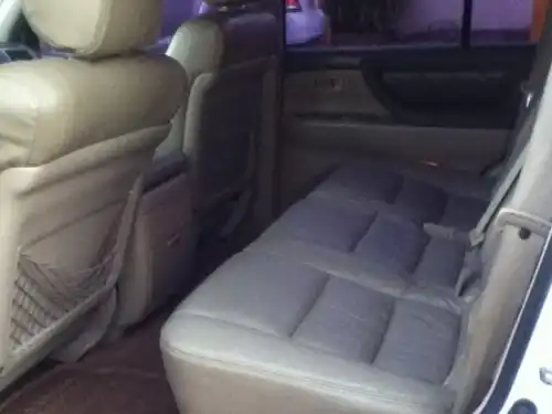 Toyota Land Cruiser VX 2000