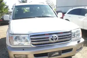 Toyota Land Cruiser VX 2001