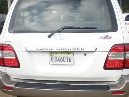 Toyota Land Cruiser VX 2001