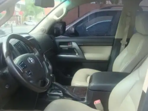 Toyota Land Cruiser VX 2008