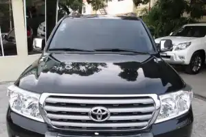 Toyota Land Cruiser VX 2012