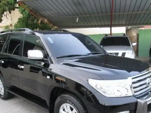 Toyota Land Cruiser VX 2012