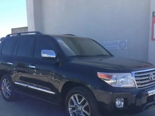 Toyota Land Cruiser VX 2013