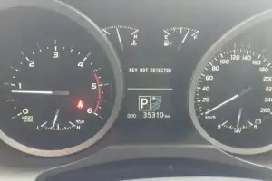 Toyota Land Cruiser VX 2013