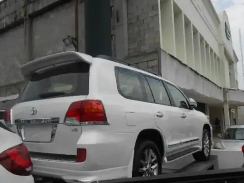 Toyota Land Cruiser VX 2015
