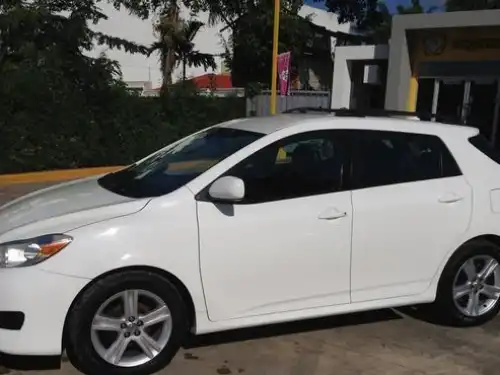 Toyota Matrix  2009