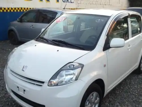 Toyota Passo 2010