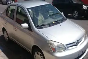 Toyota Platz 2006