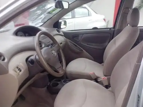 Toyota Platz2005