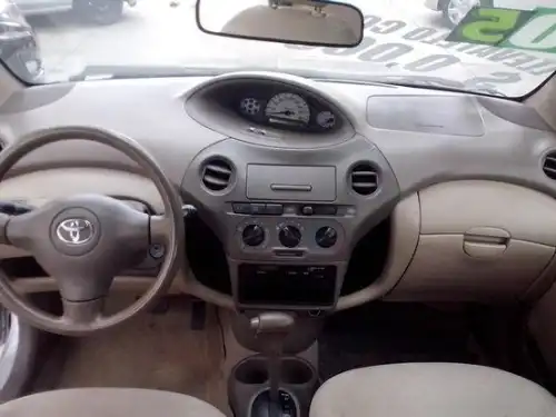 Toyota Platz2005
