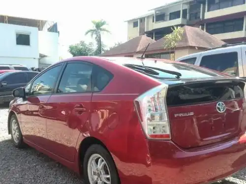 Toyota Prius  2010