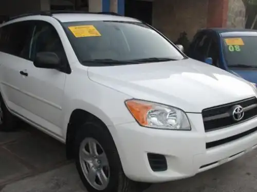 Toyota RAV4  2010