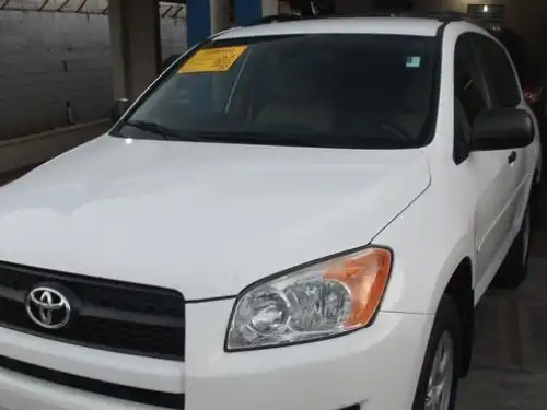 Toyota RAV4  2010