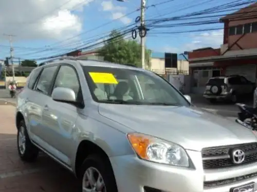 Toyota RAV4  2010