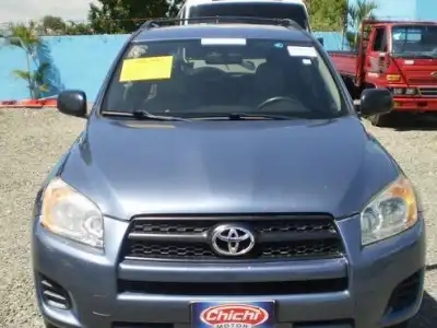 Toyota RAV4  2010