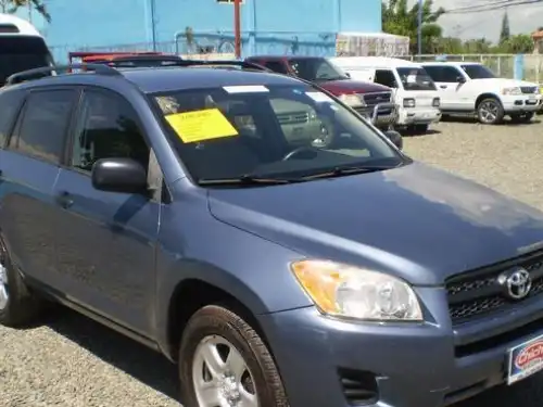 Toyota RAV4  2010