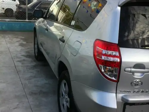 Toyota RAV4  2010