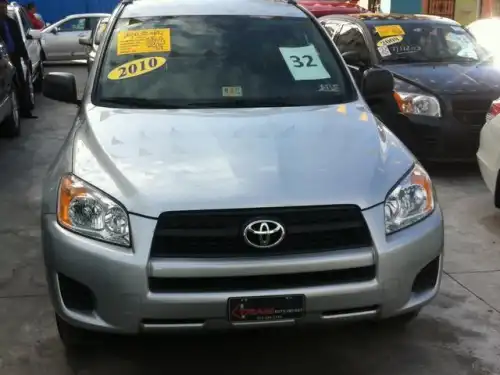 Toyota RAV4  2010