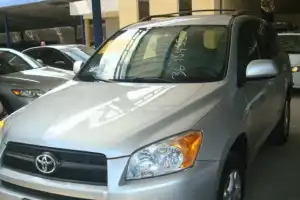 Toyota RAV4  2010